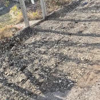 Sivas Belediyesi Karşıyaka 110 A 42 Ne Kaldırım Yaptı Ne Asfalt