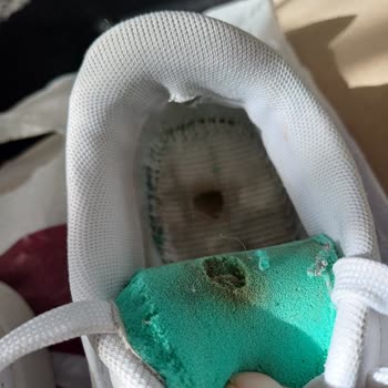 3 Ayda Yıpranan Garantili Ayakkabıya Ret Ve İlgisiz Müşteri Hizmetleri