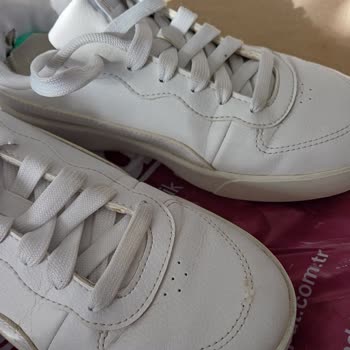 3 Ayda Yıpranan Garantili Ayakkabıya Ret Ve İlgisiz Müşteri Hizmetleri