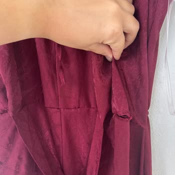 Esra Helvacı İade Edilen Elbisenin Kusurlu Ürünle Değiştirilip Geri Gönderilmesi Mağduriyet Yarattı!