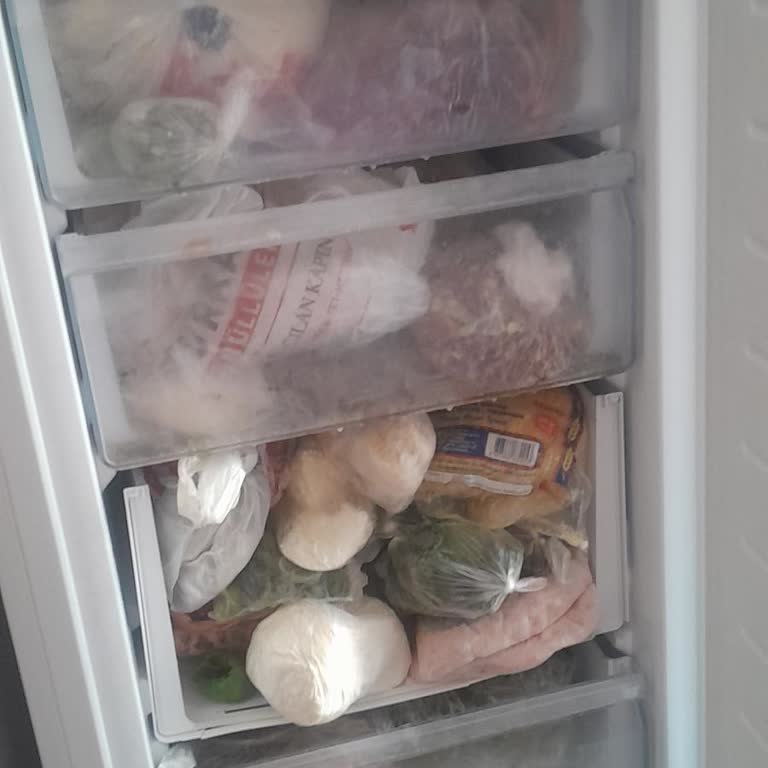 Derin Dondurucu Çekmeceleri Sürekli Kırılıyor, Garanti Kapsamında Değişim Yapılmıyor