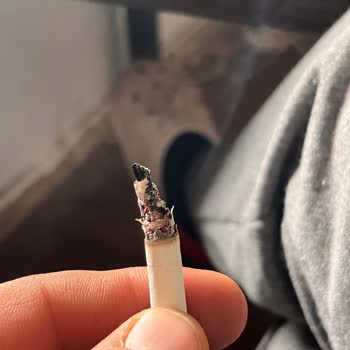 Parlement Night Blue Sigarada Odun Parçaları Çıkıyor Kalite Büyük Sorun Oldu