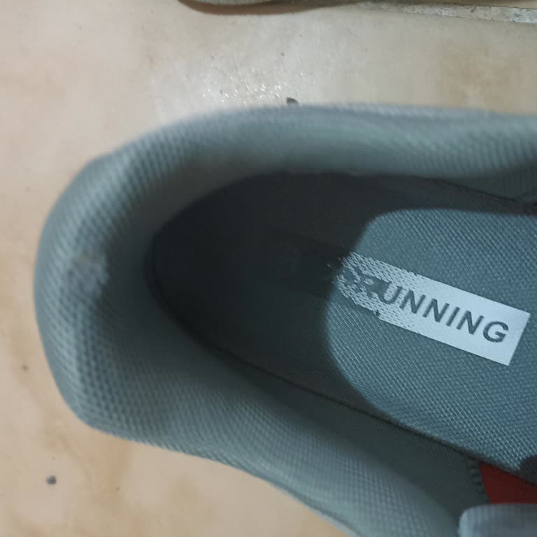 Kinetix Ayakkabıda Kısa Sürede Yırtık Ve Müşteri Hizmetlerinde Çözüm Bulunamıyor