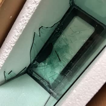 Kırık Ürün Teslimatı Ve İade Sürecinde İletişim Sorunu