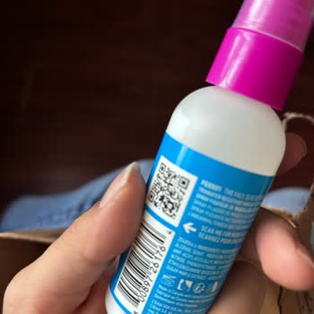 NYX Professional Makeup base y spray defectuosos, falta de respuesta