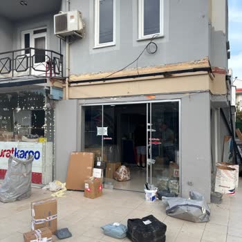 Sürat Kargo Şubelerinde Kaybolan Kargolarım Ve İlgisiz Personel Mağduriyeti