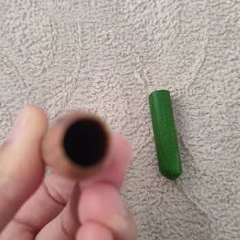 Bebek Kuru Boya Kalemi Parçalanarak Kullanılamaz Hale Geldi