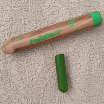 Bebek Kuru Boya Kalemi Parçalanarak Kullanılamaz Hale Geldi