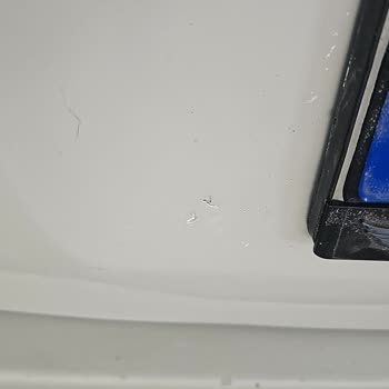 Class Oto Servis Parçalar Düzgün Oturmamış ve Boya Hataları Mevcut