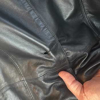 Yeni Alınan Montun Yırtığı Kullanıcı Hatası Sayıldı Ücretsiz Değişim Reddedildi