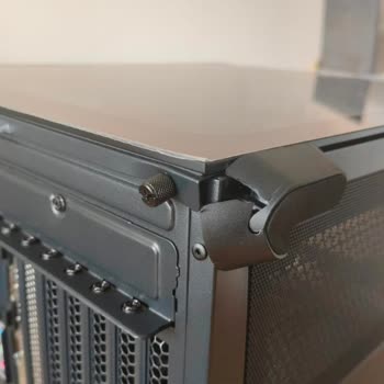 Hasarlı Teslim Edilen Bilgisayara Haksız Ek Ücret Ve İletişimsizlik Mağduriyeti