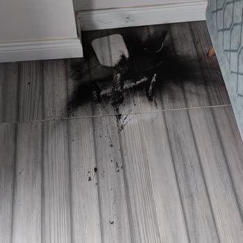 Robot Süpürge Patlaması Sonucu Evde Yangın Ve Can Güvenliği Tehlikesi