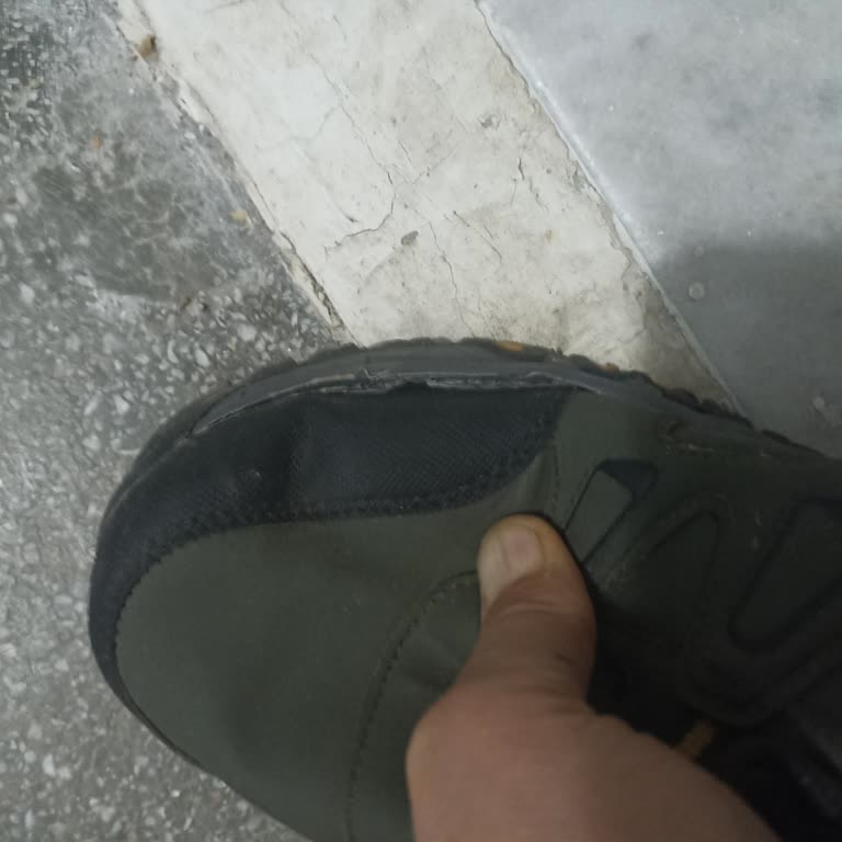 Satın Aldığım Ayakkabıda Kısa Sürede Açılma Ve İletişim Sorunu