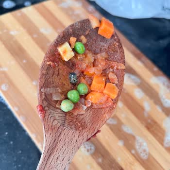 Dondurulmuş Garnitürden Böcek Çıktı, Hijyen Skandalı!