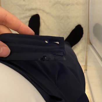 Kadir Büyükkaya Takım Elbise Ve Pantolonda Kısa Sürede Oluşan Yırtık Ve Deformasyon