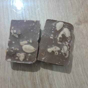 Son Kullanma Tarihi Geçmemiş Damak Çikolatada Bozukluk Ve Sağlık Endişesi