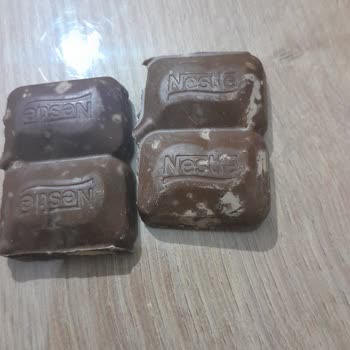 Son Kullanma Tarihi Geçmemiş Damak Çikolatada Bozukluk Ve Sağlık Endişesi