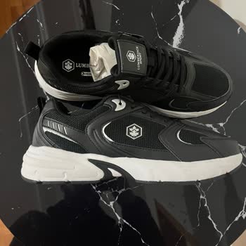 FLO'dan Eksik Ve Yanlış Ayakkabı Teslimatı: Sorunum Çözülmüyor