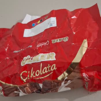 Satın Aldığım Çikolatanın Rengi Ve Tadı Değişmiş Olarak Teslim Edildi