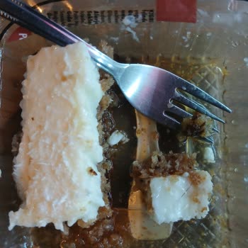 BİM Osmanoğlu Kıbrıs Tatlısından Kıl Çıktı