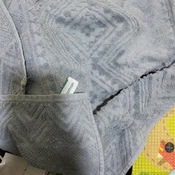 Aldığım Çantadan Eski Havlu Çıktı Boynerde Sürekli Sorun Yaşıyorum