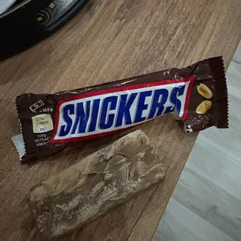 Aldığım Snickers Mini Paketi Bozuk Çıktı Mağduriyetimin Giderilmesini İstiyorum