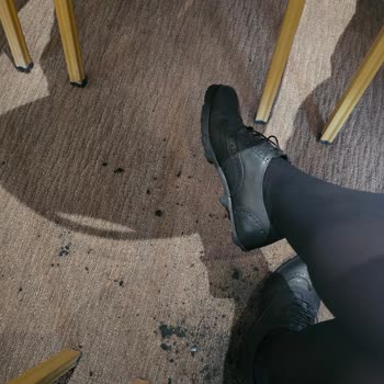 İlk Kullanımda Parçalanan Ayakkabı Tabanı Hayal Kırıklığı Yarattı