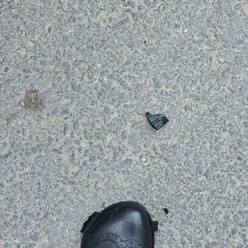 İlk Kullanımda Parçalanan Ayakkabı Tabanı Hayal Kırıklığı Yarattı