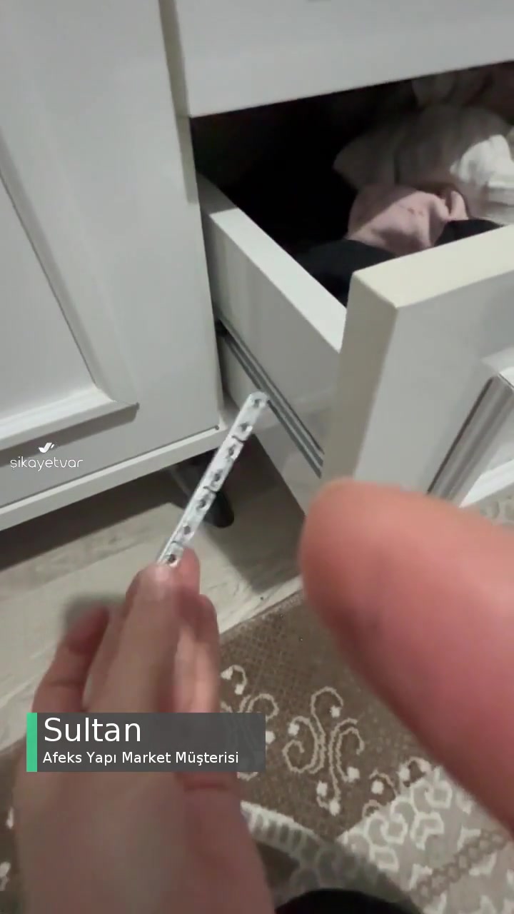 Afeks Yapı Market Yardımcı Olmuyor, Mağduriyet Yaşıyoruz videonun kapak resmi