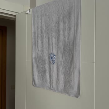 Yeni Alınan Koltuklarda Delik Ve Renk Akması Mağduriyet Yaşadım