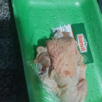 Aldığım Tavuk Pirzolada Temizlenmemiş Tüyler Hijyen Sorununa Yol Açtı