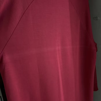 İlk Yıkamada Elbisede Beyaz Çizgi Ve Renk Değişimi Sorunu Yaşadım