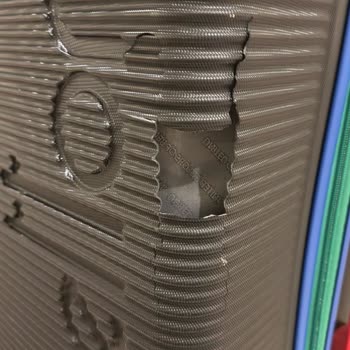 Pegasus İlk Kullanımda Hasar Gören Sıfır Valizim İçin Mağduriyetimin Giderilmesini Talep Ediyorum