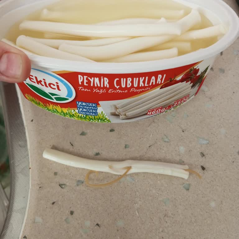 Peynir Paketinden Lastik Çıkması Hayal Kırıklığı Yarattı