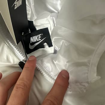 Yanlış Ürün Gönderimi Ve İletişimsizlik Nedeniyle Mağduriyet Yaşadım