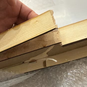 Zeyrek Kutu Kırık Gelen Tesbih Panosuna İade Reddi ve Sorumluluk Alınmıyor