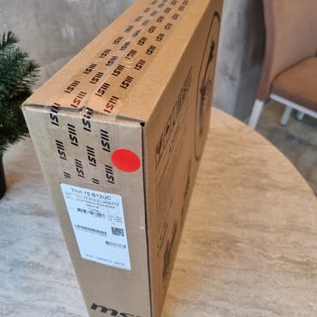 MSI Notebook Kutusunda Orijinal Olmayan Bant Şüphesi