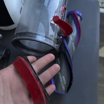 Dyson Süpürgemin Parçası Garanti Bitince Kırıldı Destek Alamıyorum