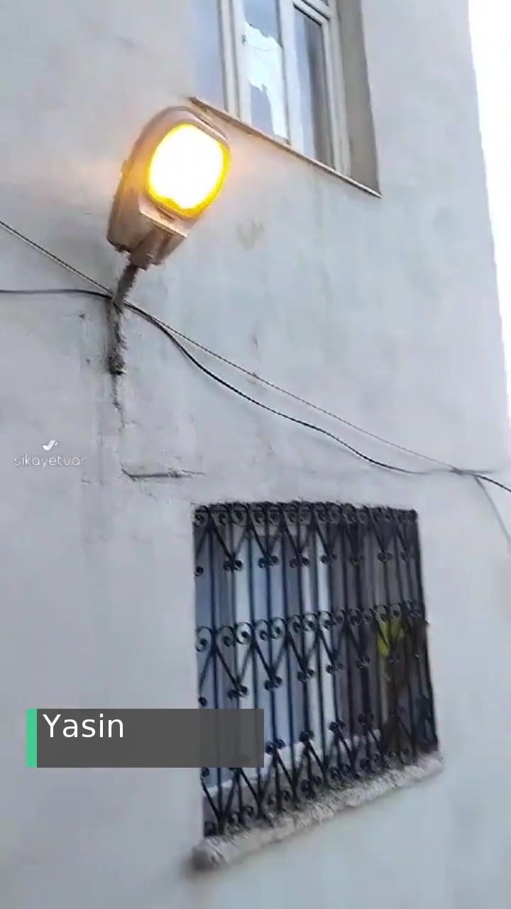 Dicle Elektrik Dağıtım Sokak Lambası Gündüz Yanıyor, Gece Karanlık Sokaklar! videonun kapak resmi