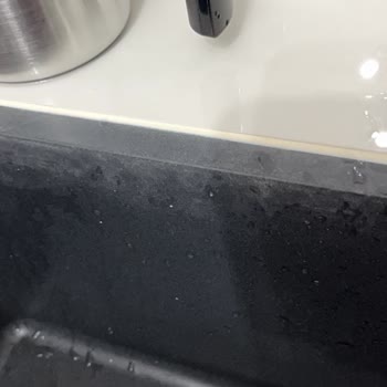 Yeni Alınan Franke Evyede Kısa Sürede Renk Solması Ve Lekeler Oluştu