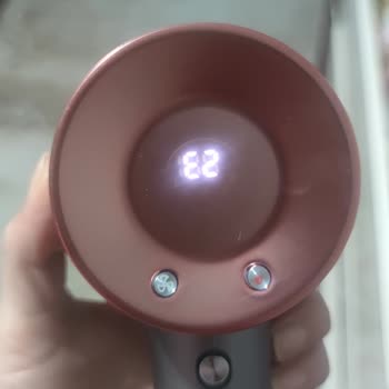 Satın Aldığım Saç Kurutma Makinesi Arızalı Çıktı, Mağaza Ve Müşteri Hizmetleri Çözüm Sunmadı