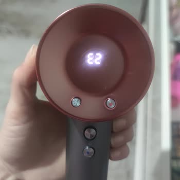 Satın Aldığım Saç Kurutma Makinesi Arızalı Çıktı, Mağaza Ve Müşteri Hizmetleri Çözüm Sunmadı