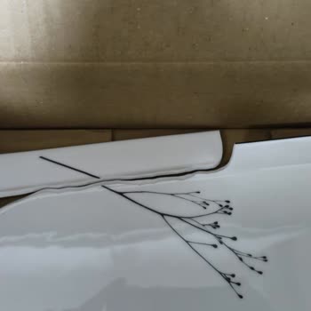 Kırık Ürün Teslimatı Ve Müşteri Hizmetlerinden Dönüş Alamama