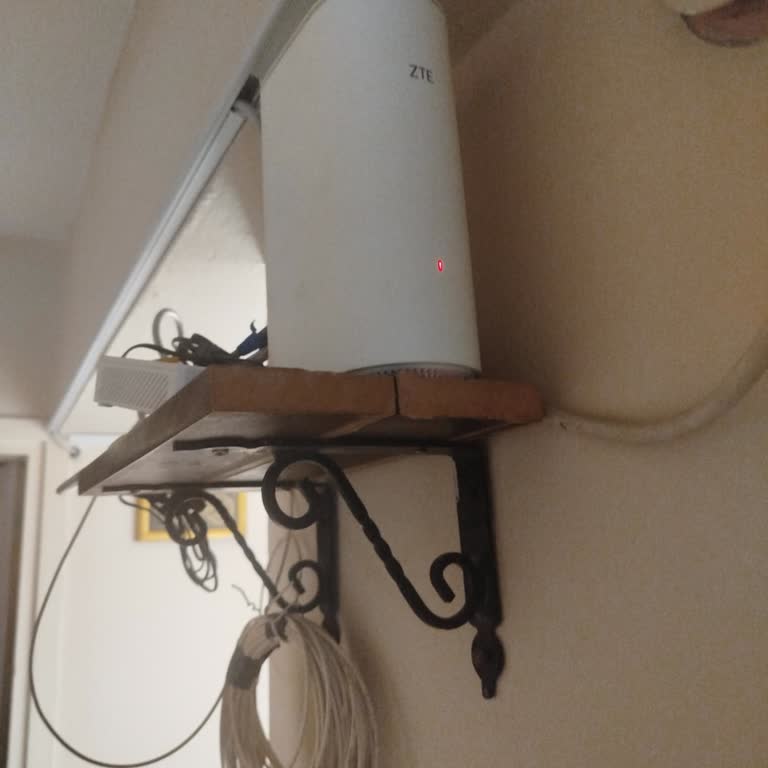 Tekrarlayan Uzun İnternet Kesintileri İşimi Riske Atıyor, Çözüm Ve Net Bilgi İstiyorum