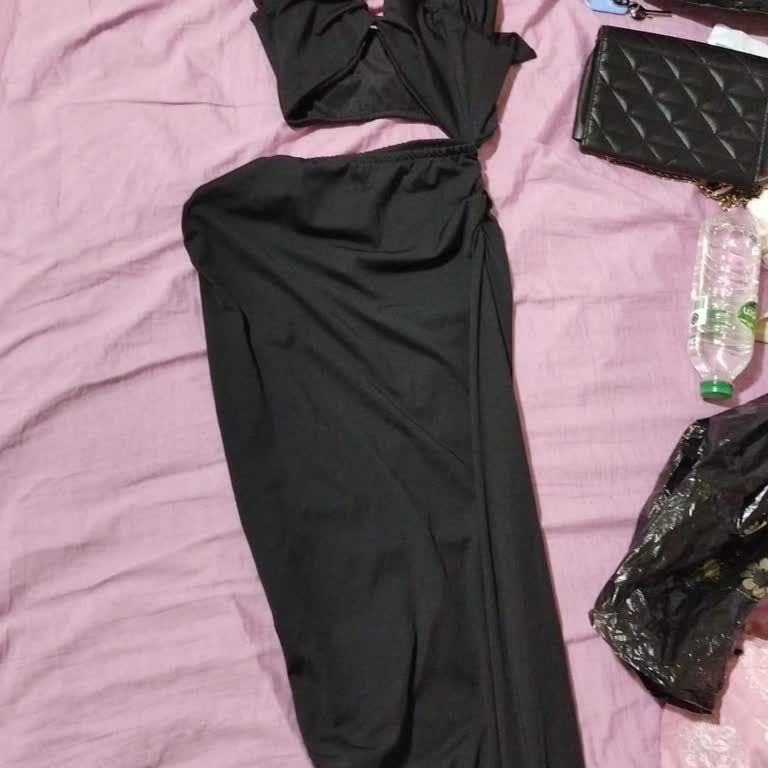 Yanlış Renk Elbise Gönderimi Ve Müşteri Hizmetlerinden Dönüş Alamama