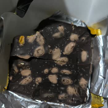 Son Kullanma Tarihi Geçmemiş Çikolatada Küf Şoku!