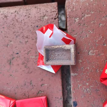 Aldığım Çikolatanın Bozuk Çıkması Ve Kızımın Sağlığına Tehlike Oluşturması