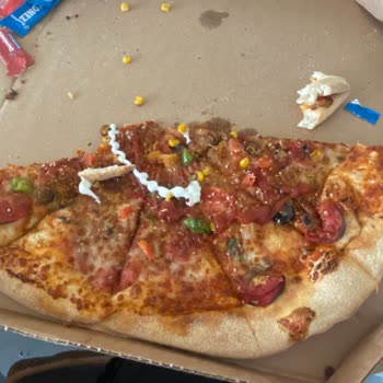 Domino’s Siparişimde Eksik Ürün Ve Yabancı Madde Sorunu