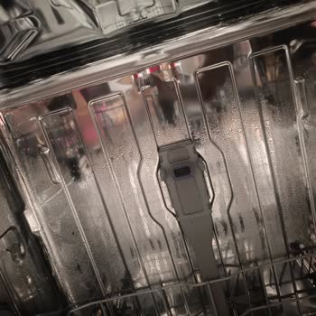 Altus Bulaşık Makinesinde Paslanma Ve Kurutma Sorunu