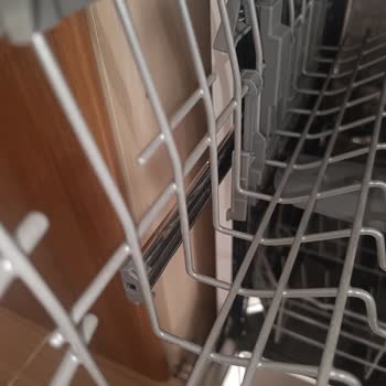 Altus Bulaşık Makinesinde Paslanma Ve Kurutma Sorunu